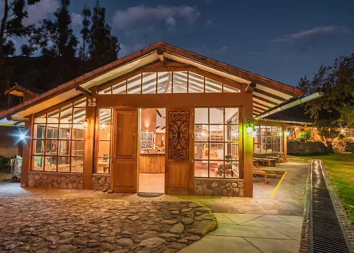 Andean Wings Valley Hotel